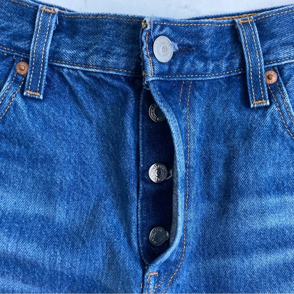Levi’s 501 Premium Buttonfly Raw Hem Jean Shorts Size 29 - Picture 8 of 17